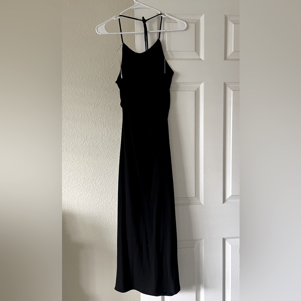VICI halter midi dress - Picture 3 of 5